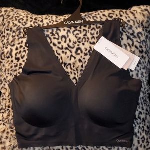 Calvin Klein Invisible Lightly Lined Bralette